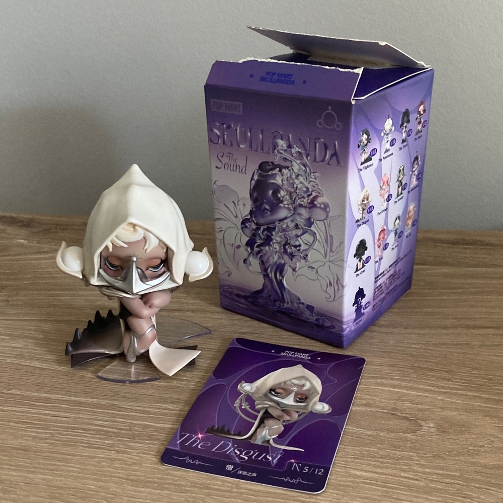 Pop Mart Skull Panda The Sound series The Disgust authentic